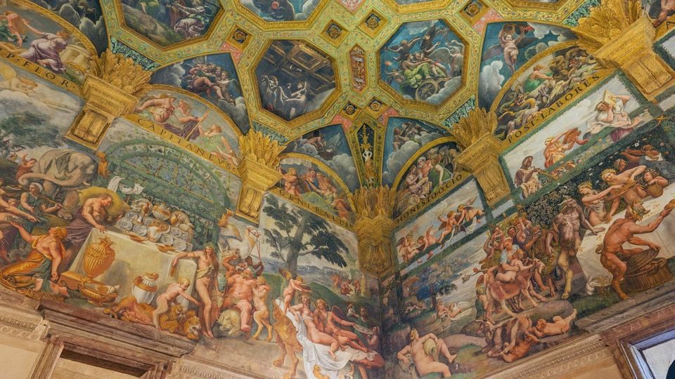 Palazzo Te in Mantova: Chamber of Cupid & Psyche. Click to enlarge.